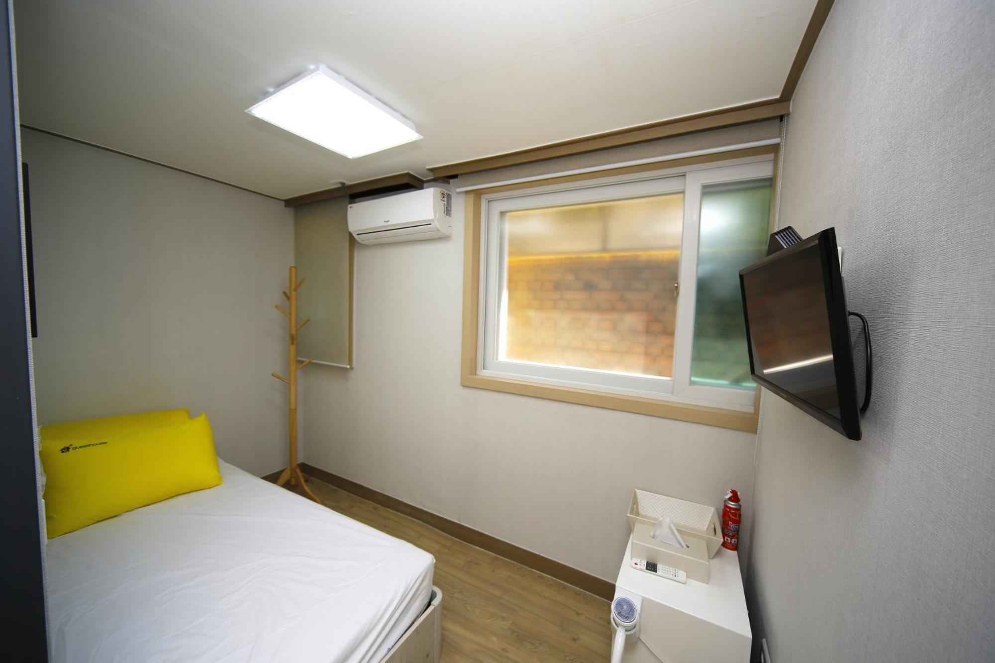 24 Guesthouse Kyunghee University Seoul Room photo